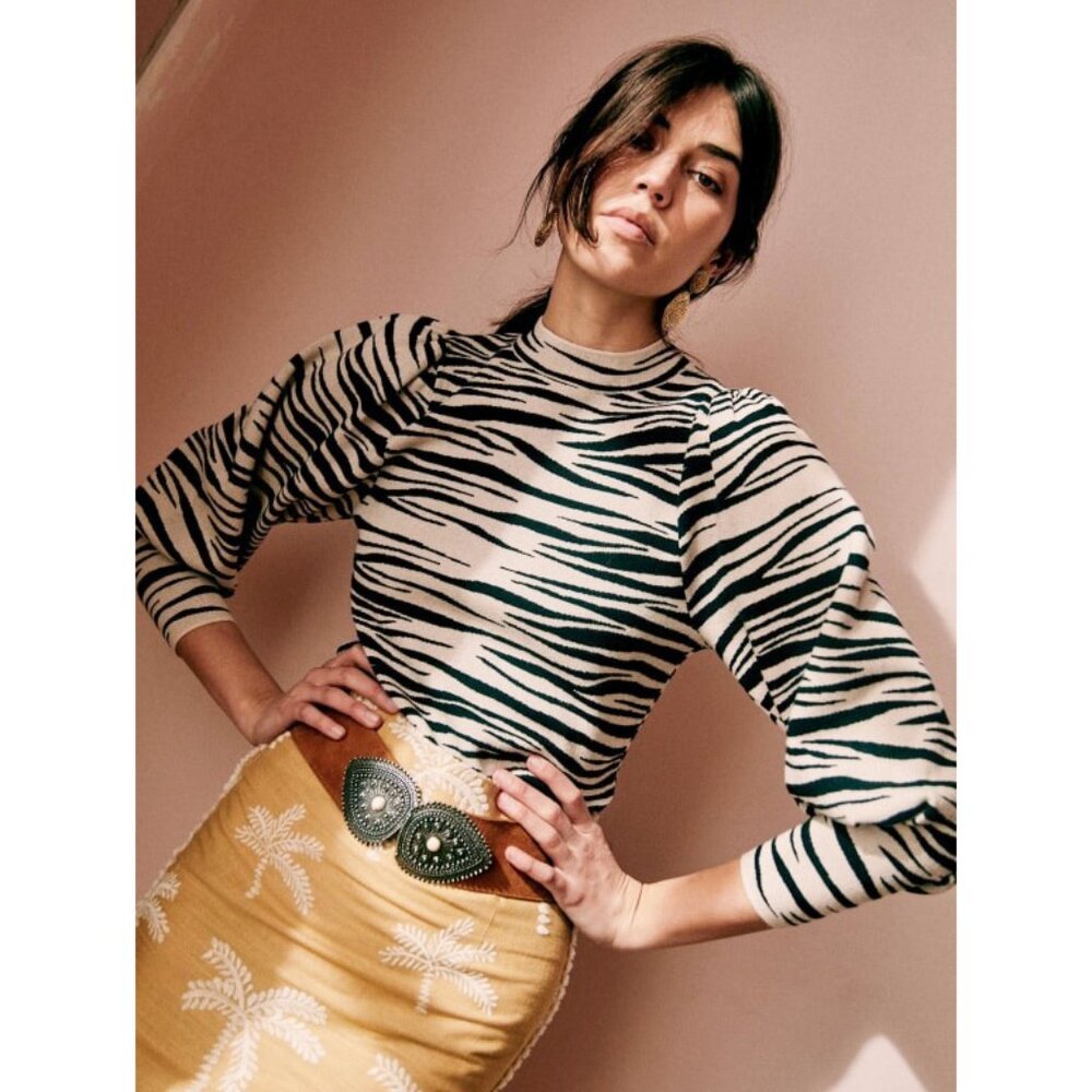 EUC Sezane Denver Puff Sleeve Zebra Jacquard Sweater Ecru Black Small